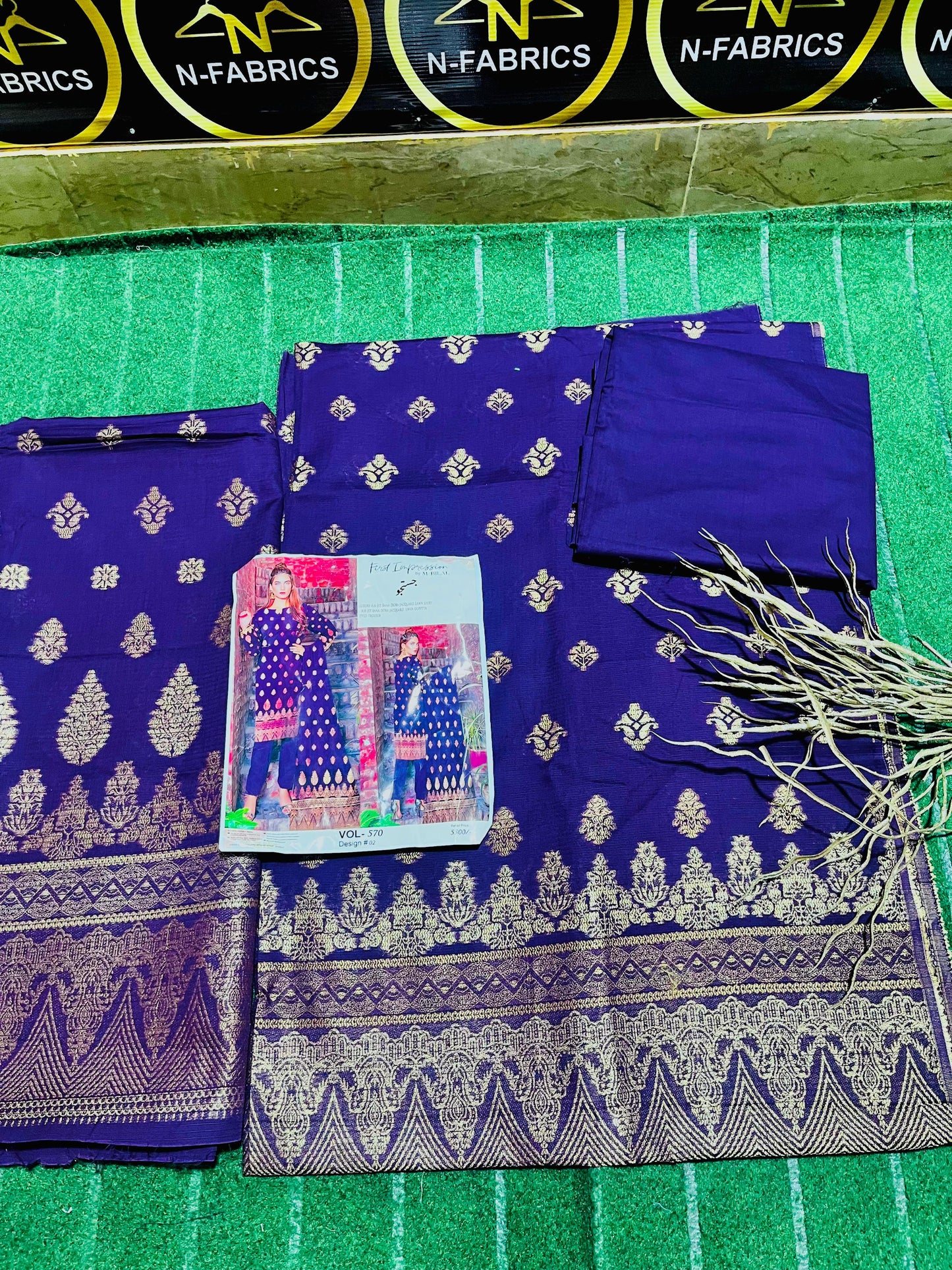 Broschia All Season 3-Piece Suit – Dyed Shalwar & Premium Fabric Elegance