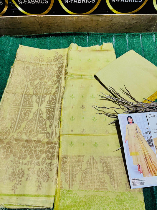Broschia All Season 3-Piece Suit – Dyed Shalwar & Premium Fabric Elegance