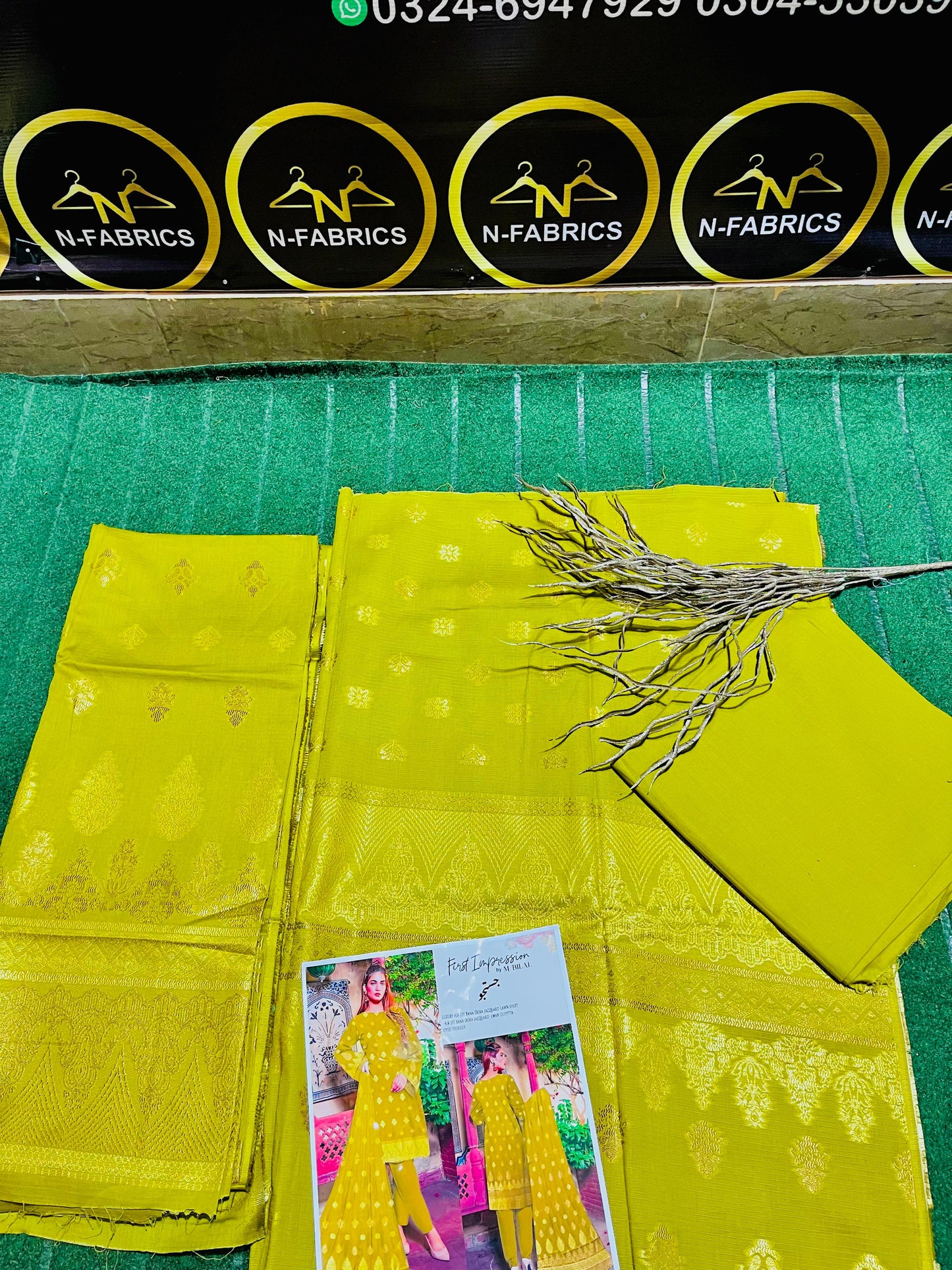Broschia All Season 3-Piece Suit – Dyed Shalwar & Premium Fabric Elegance
