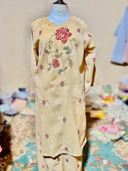 ✨ Ready-to-Wear Embroidered Two-Piece Suit | Winter Luxury ✨